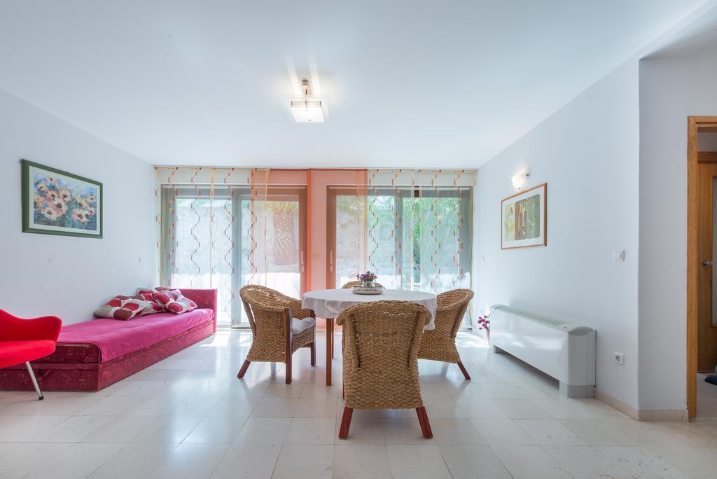 Apartment Dora ซัฟทัท ภายนอก รูปภาพ