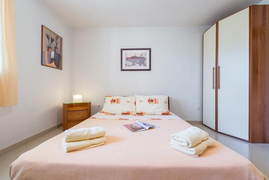 Apartment Dora ซัฟทัท ภายนอก รูปภาพ