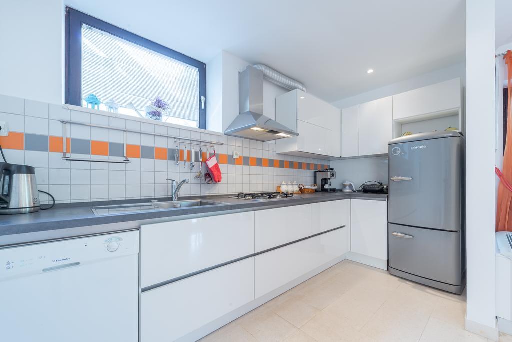Apartment Dora ซัฟทัท ภายนอก รูปภาพ