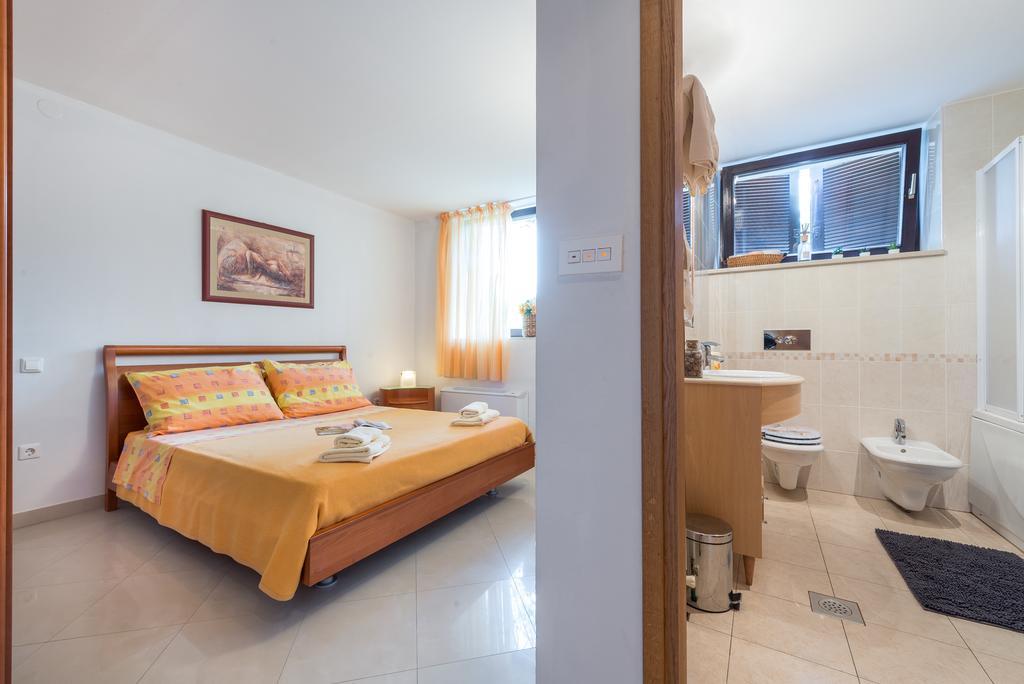 Apartment Dora ซัฟทัท ภายนอก รูปภาพ